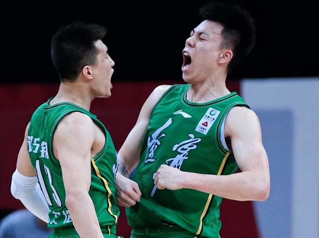 凯尔特人横扫福建队，高诗岩状态火热