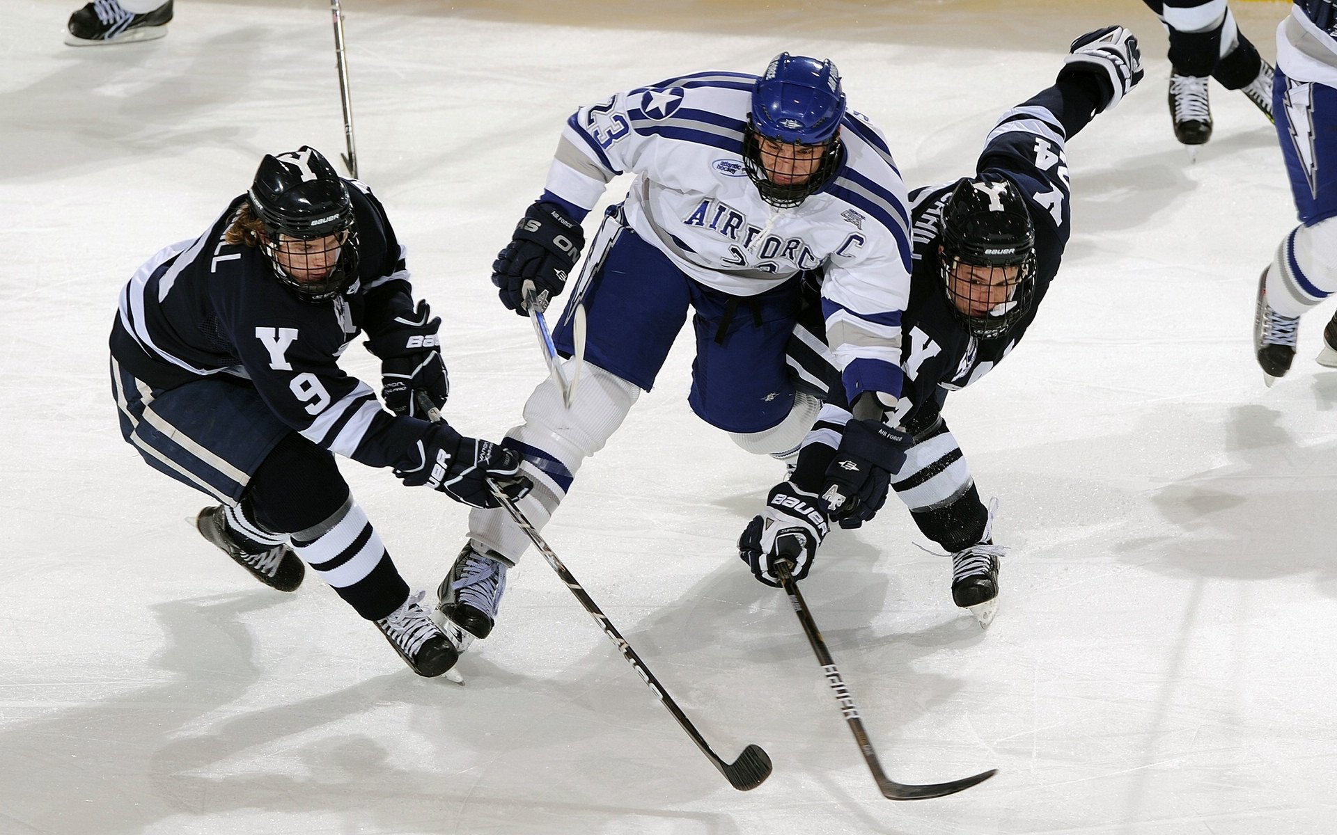 布伦森刷新纪录之夜，雄鹿踏平深圳队背后的篮球全球化迷思